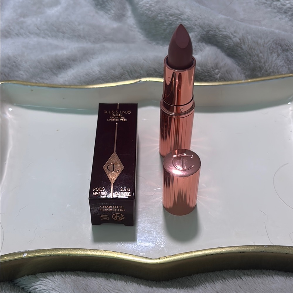 Charlotte Tilbury K.I.S.S.I.N.G Lipstick… Icon Baby… NWT